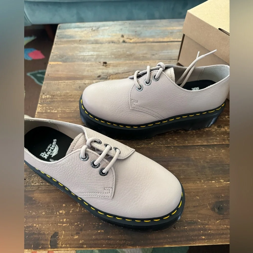 NEW! Dr. Martens Quad II Platform Derby in Vintage Taupe